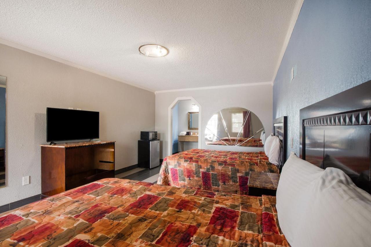Oyo Hotel Houston I-69 & I-610 Экстерьер фото